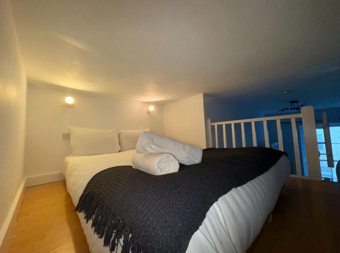 Compact Flat Close To Hyde Park * London