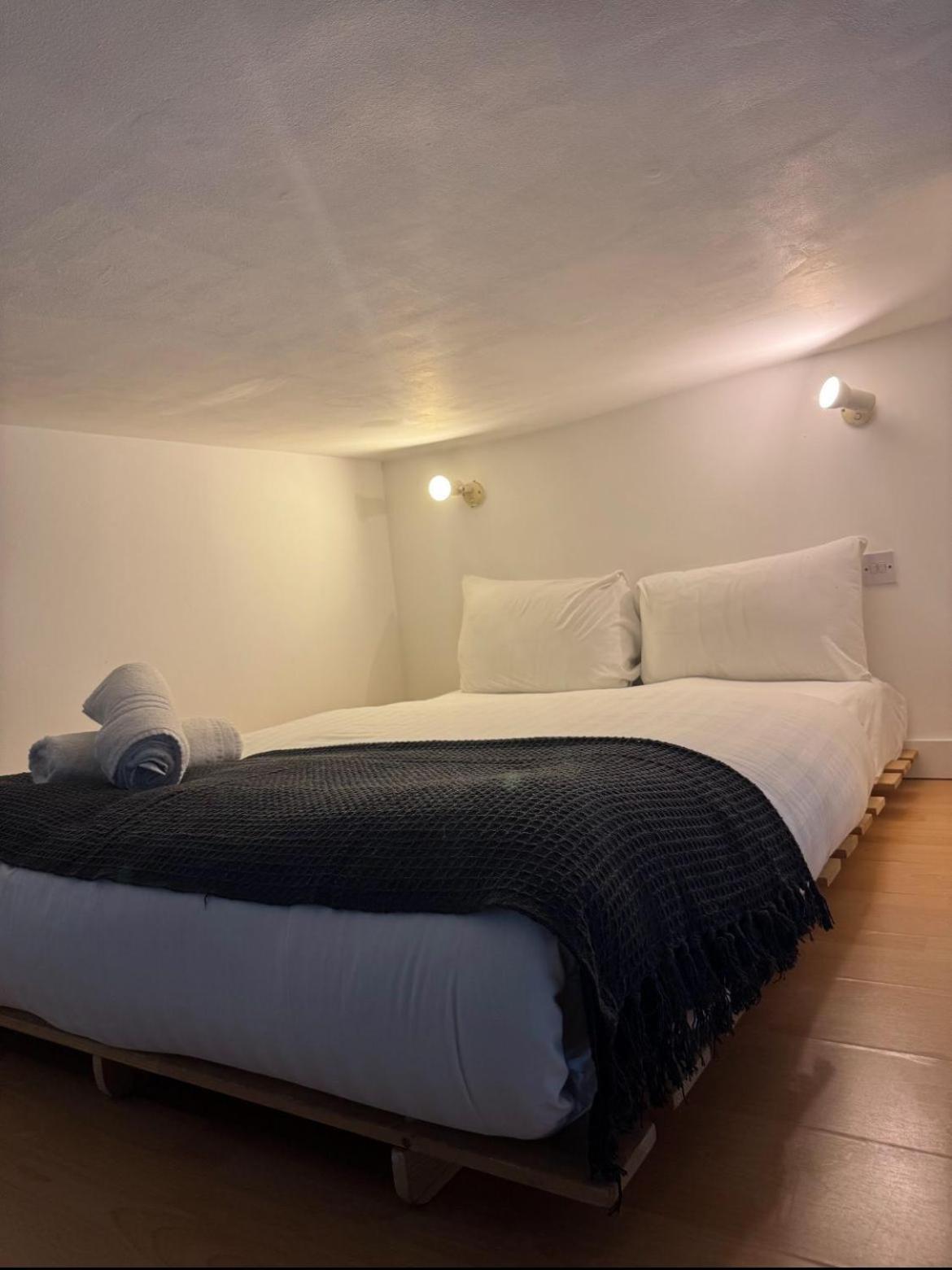 Compact Flat Close To Hyde Park Apartment *